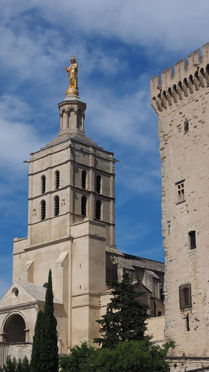 avignon-1521487_1280 (1) diagnostics immobiliers Avignon